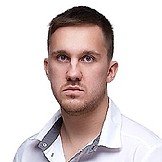 Врач Неустроев Дмитрий Маратович