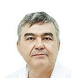 Врач Веженков Олег Борисович